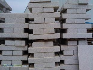 花崗巖石材的應(yīng)用與特點(diǎn)——以白麻路沿石與芝麻白路邊石為例